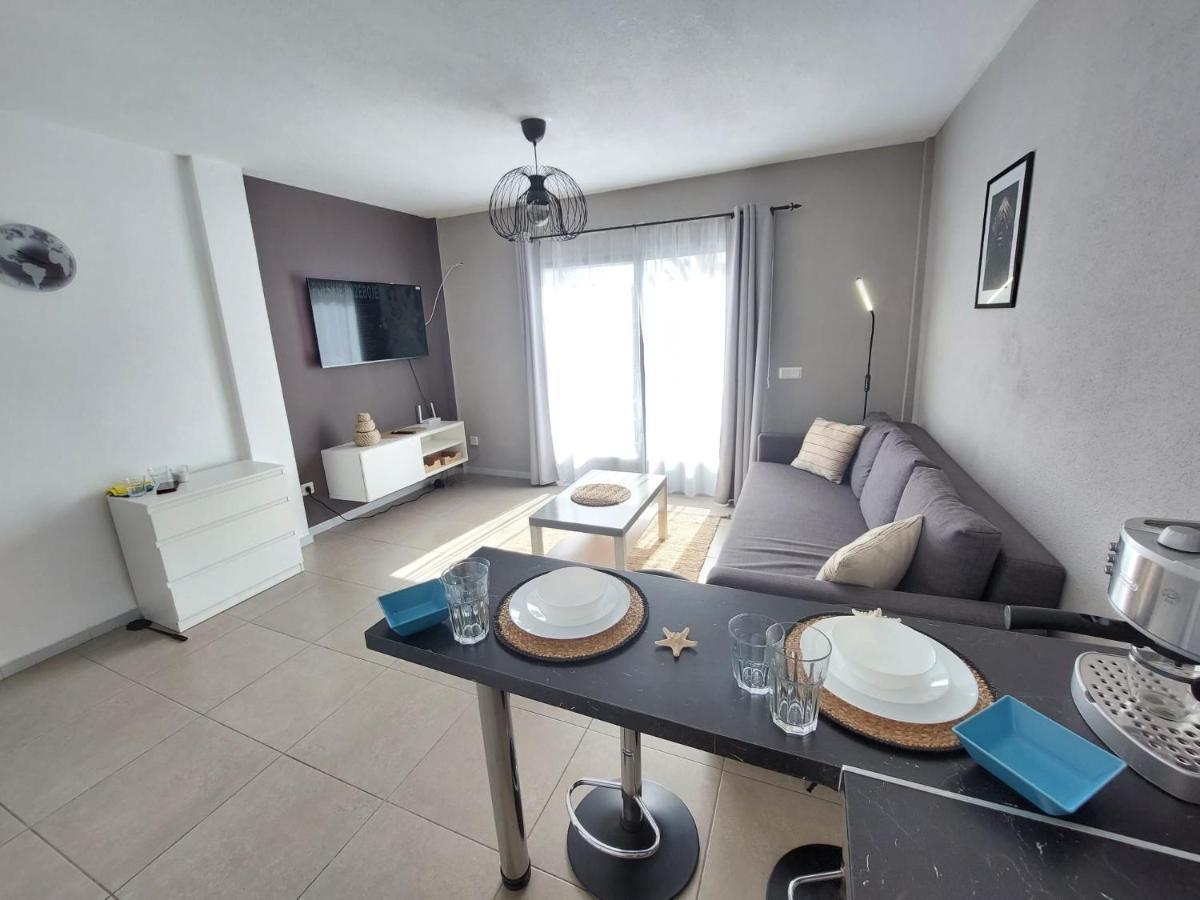 Apartamento Lily Costa De Antigua Exterior foto